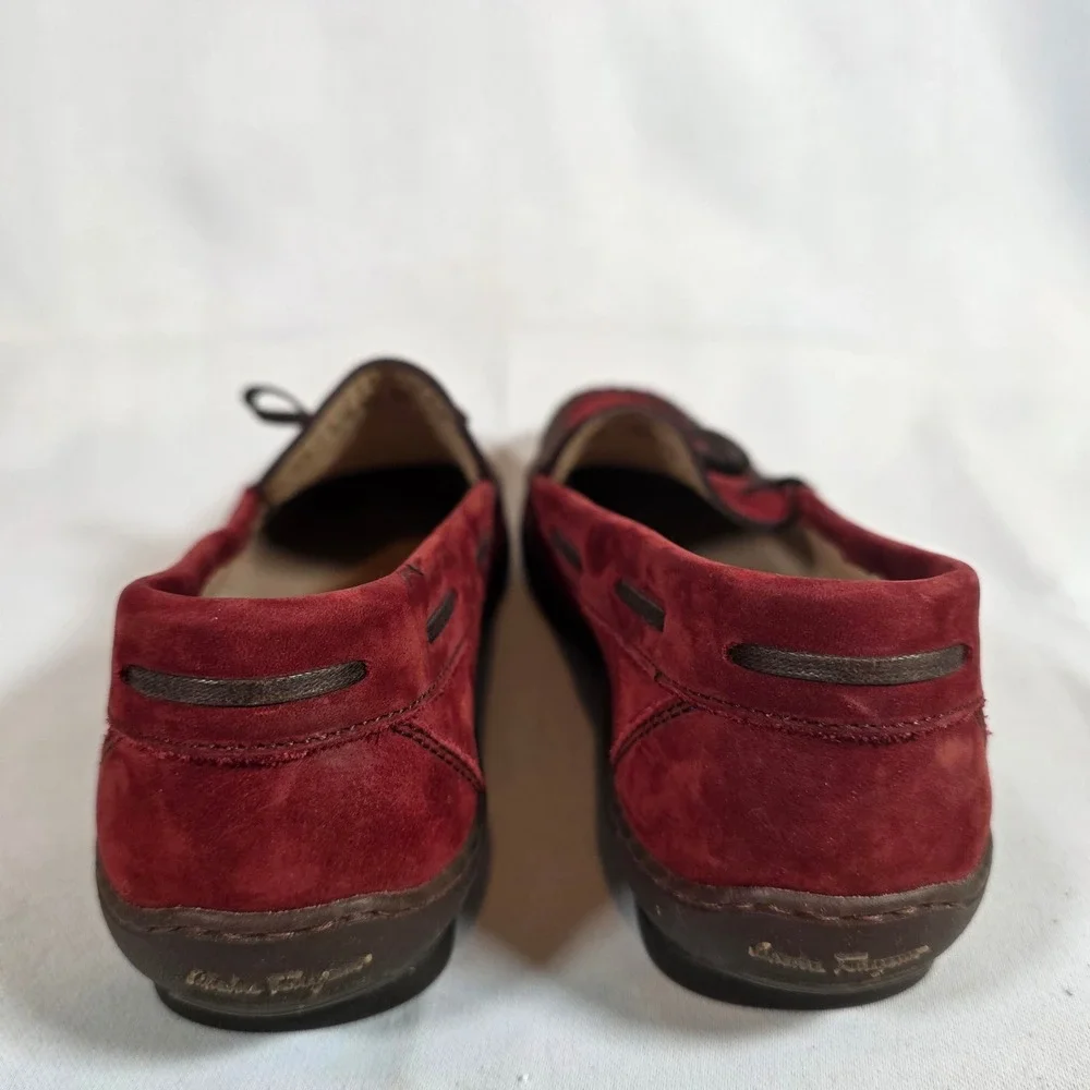 SALVATORE FERRAGAMO Womens 8AA Narrow Burgundy Suede Whipstitch Moccasin Loafers